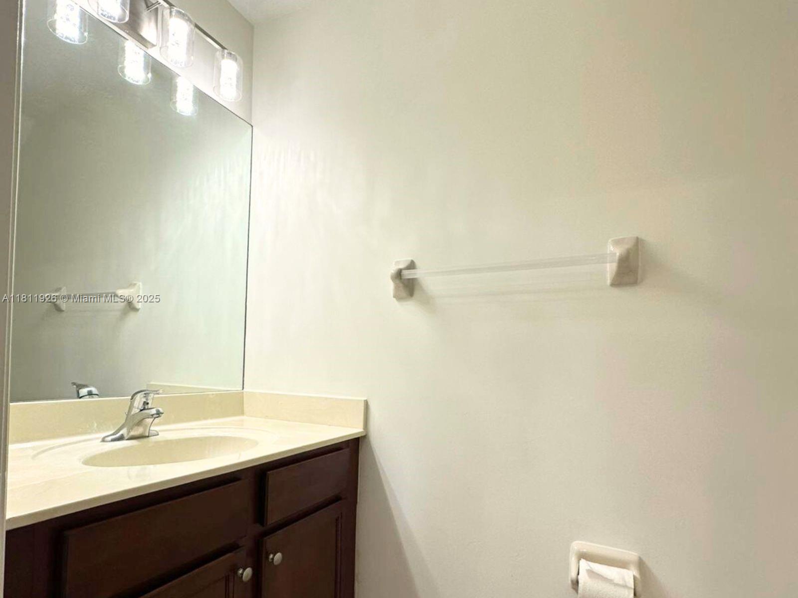 MARTINIQUE AT OASIS REPLA - Residential Lease