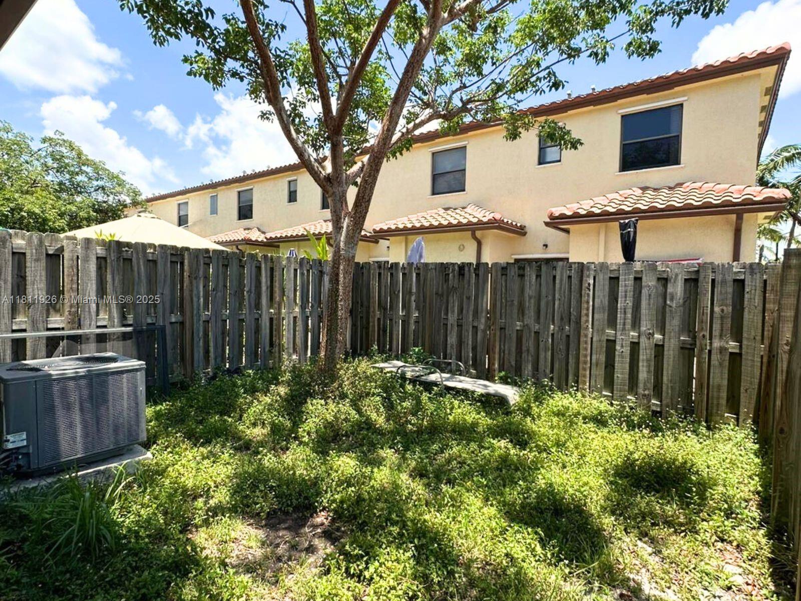 MARTINIQUE AT OASIS REPLA - Residential Lease