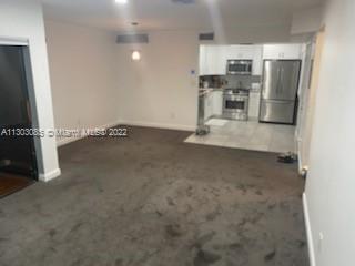 QUATRAINE CONDO - Residential