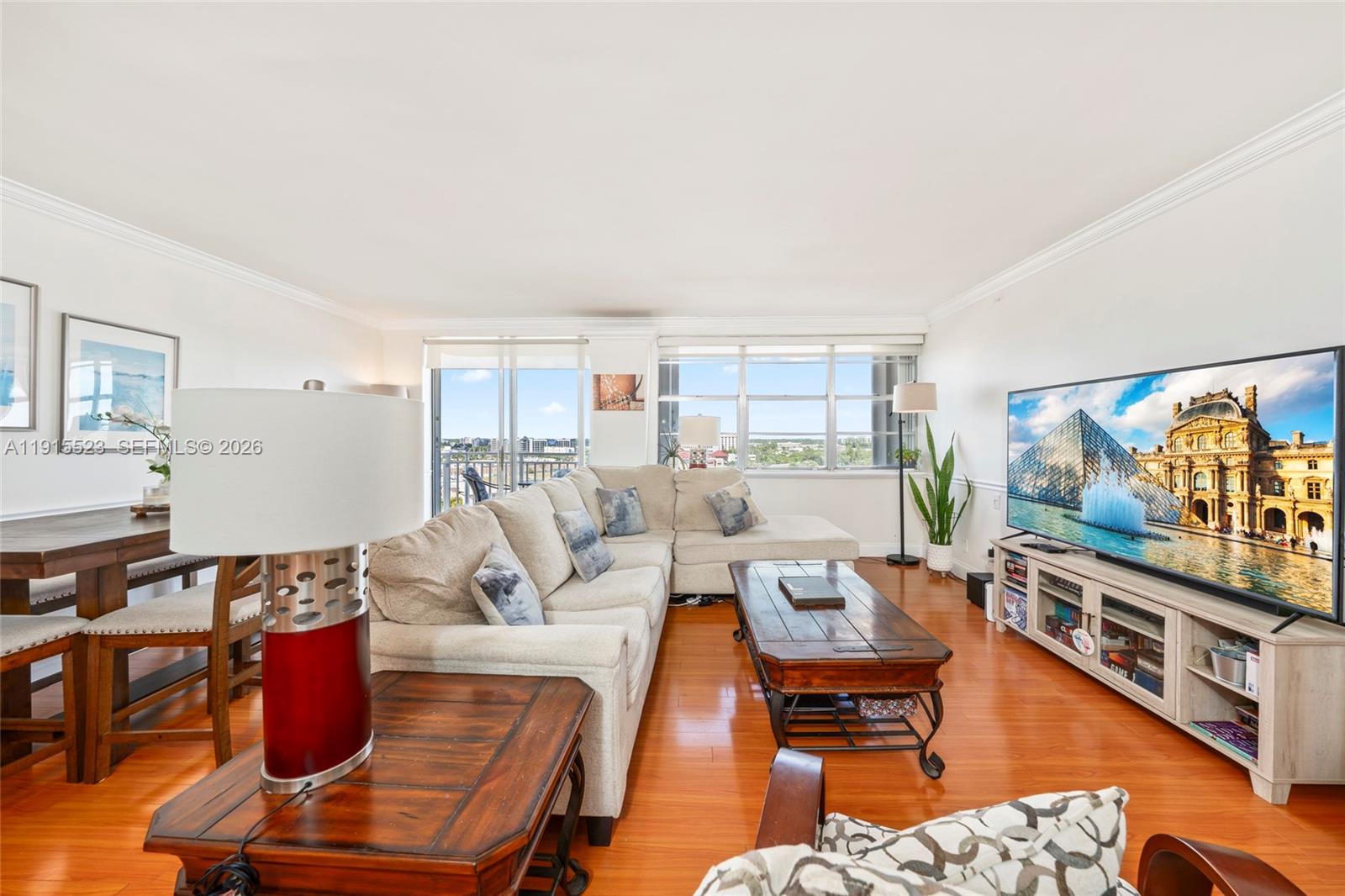 BAYVIEW TOWERS CONDO SOUT - Residential