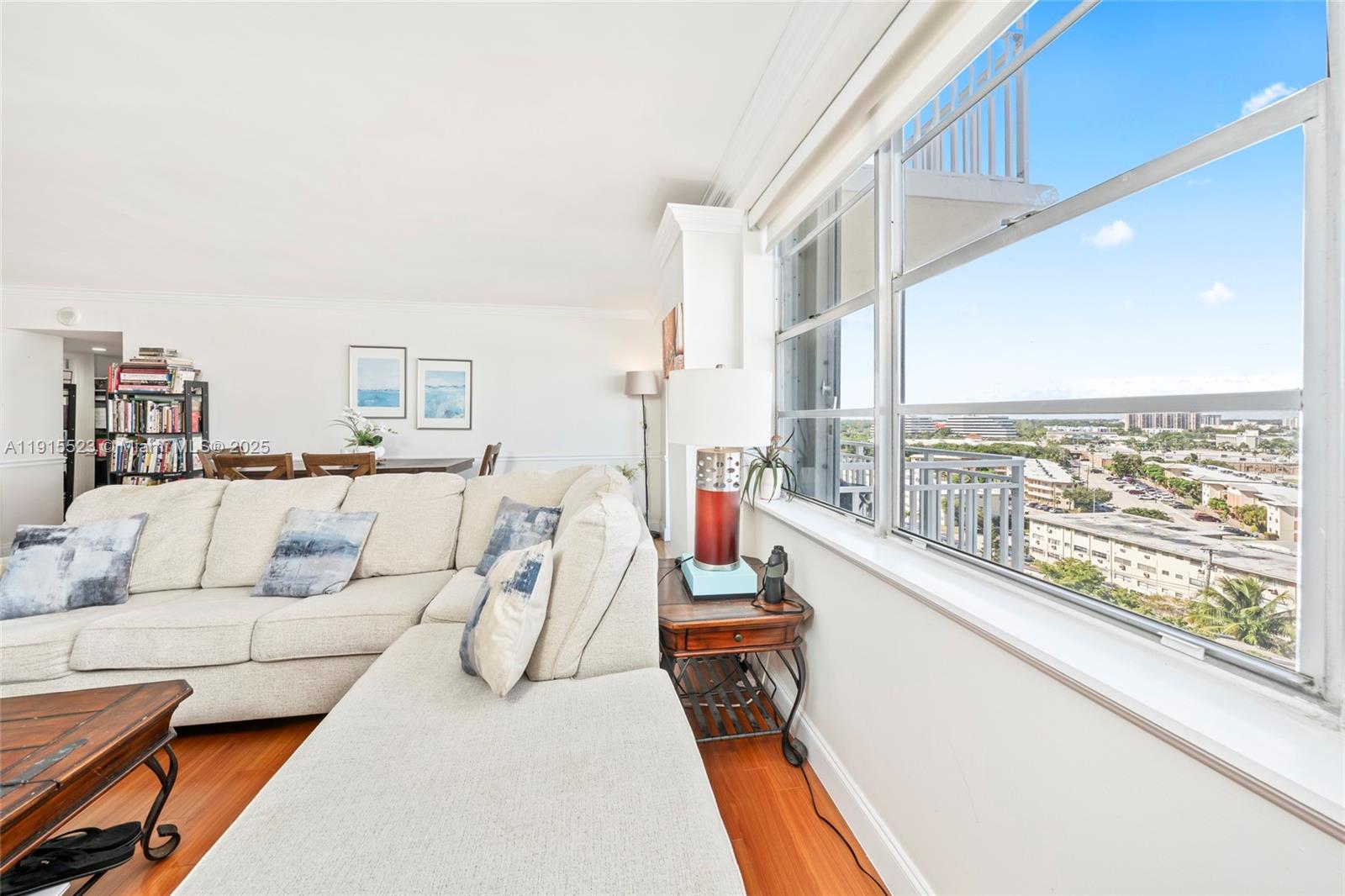 BAYVIEW TOWERS CONDO SOUT - Residential