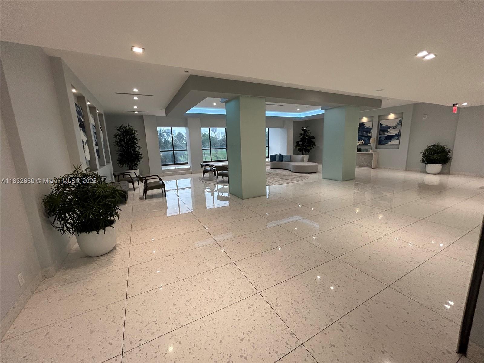 20335 W Country Club Dr 1602