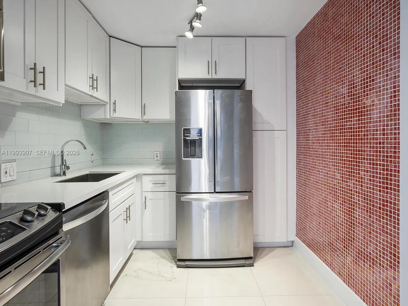 CORONADO CONDO- TOWER II - Residential Lease