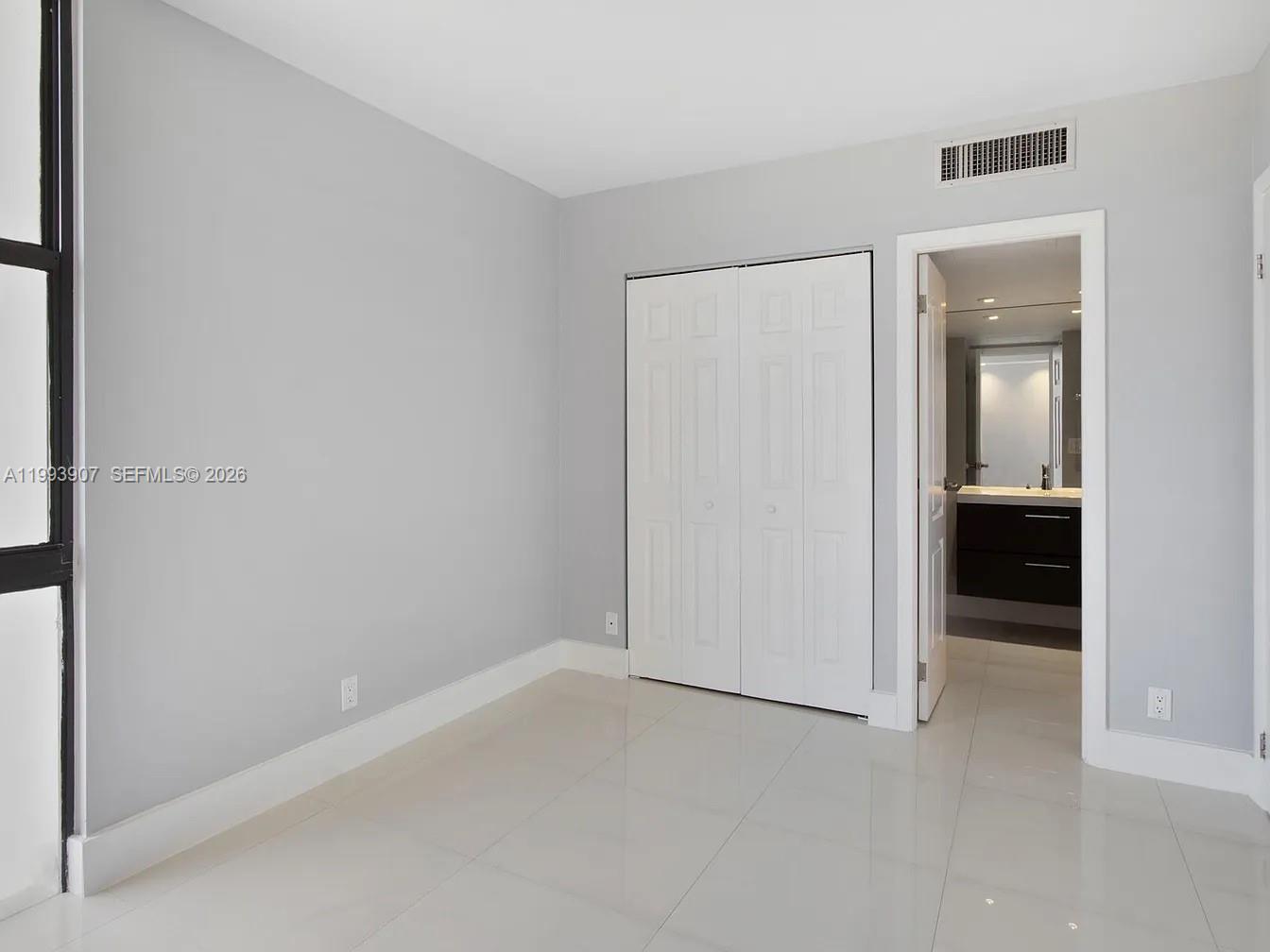 CORONADO CONDO- TOWER II - Residential Lease