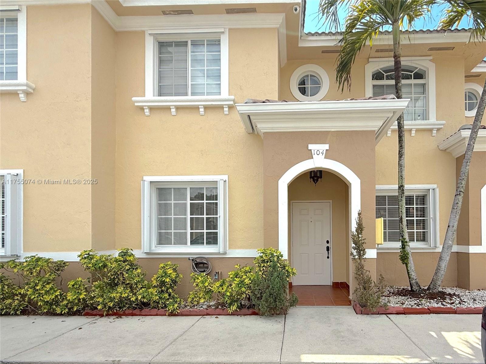 7280 Nw 174th Ter 104, Hialeah, Miami-Dade County, Florida - 3 Bedrooms  
2 Bathrooms - 