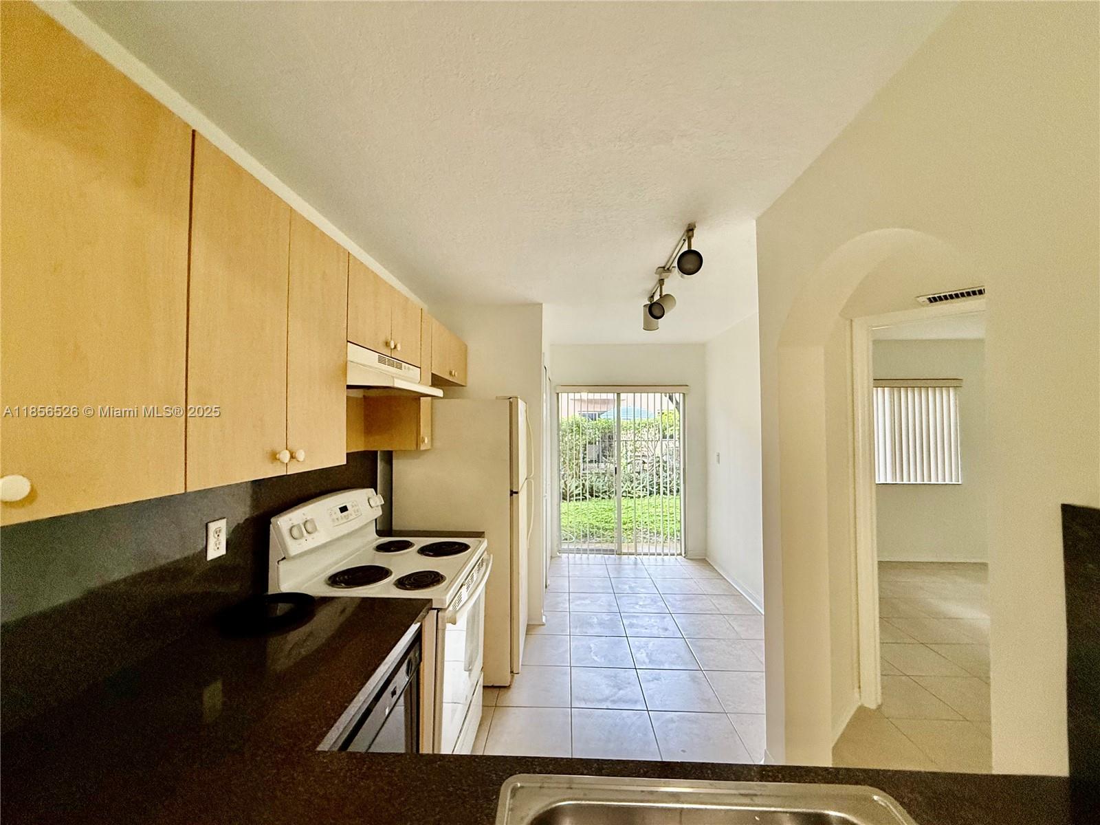 VENETIA GARDENS SOUTH CON - Residential