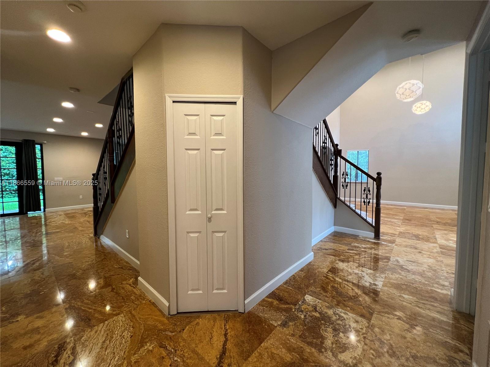 CUTLER CAY - Residential Lease