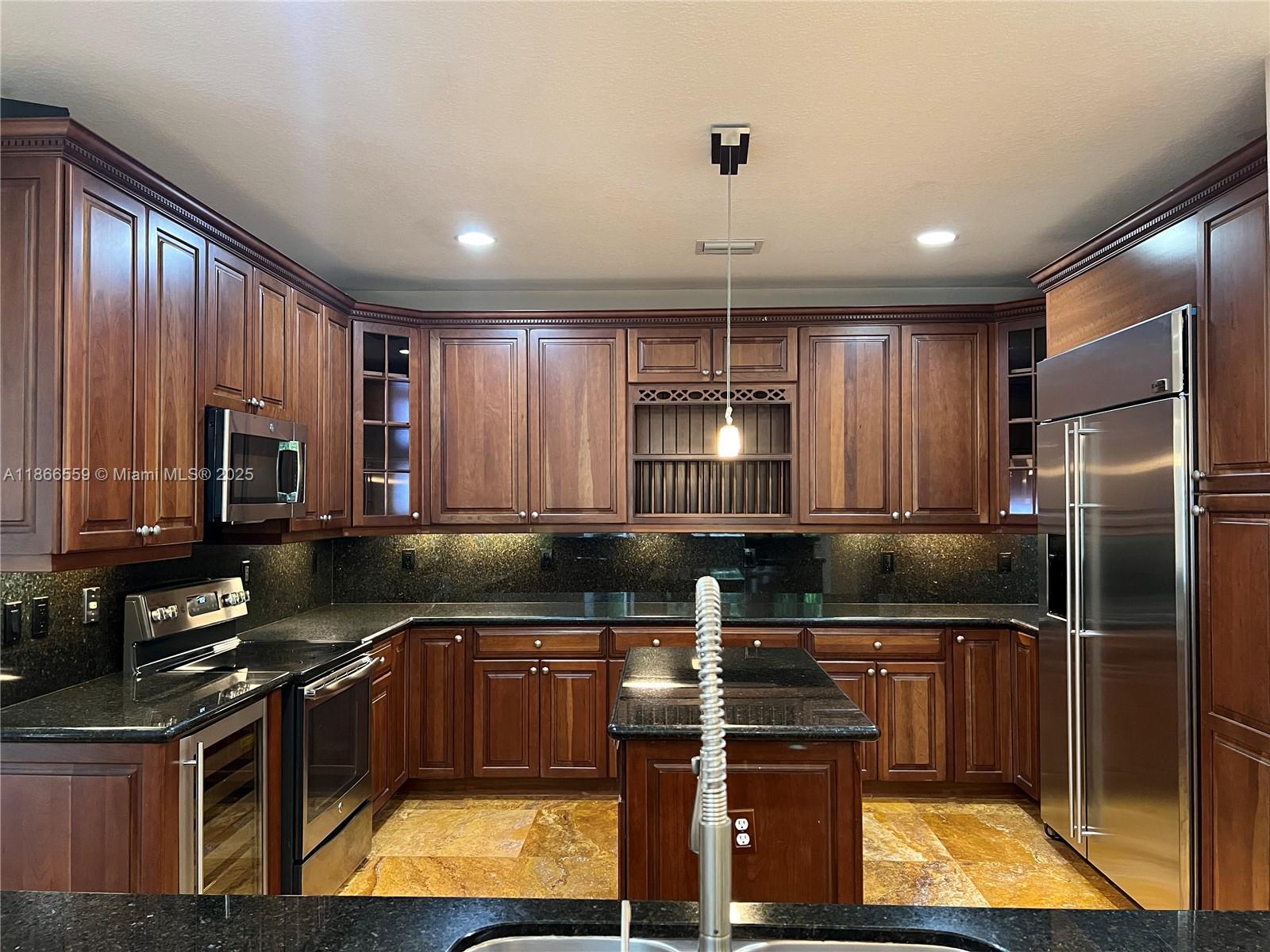 CUTLER CAY - Residential Lease