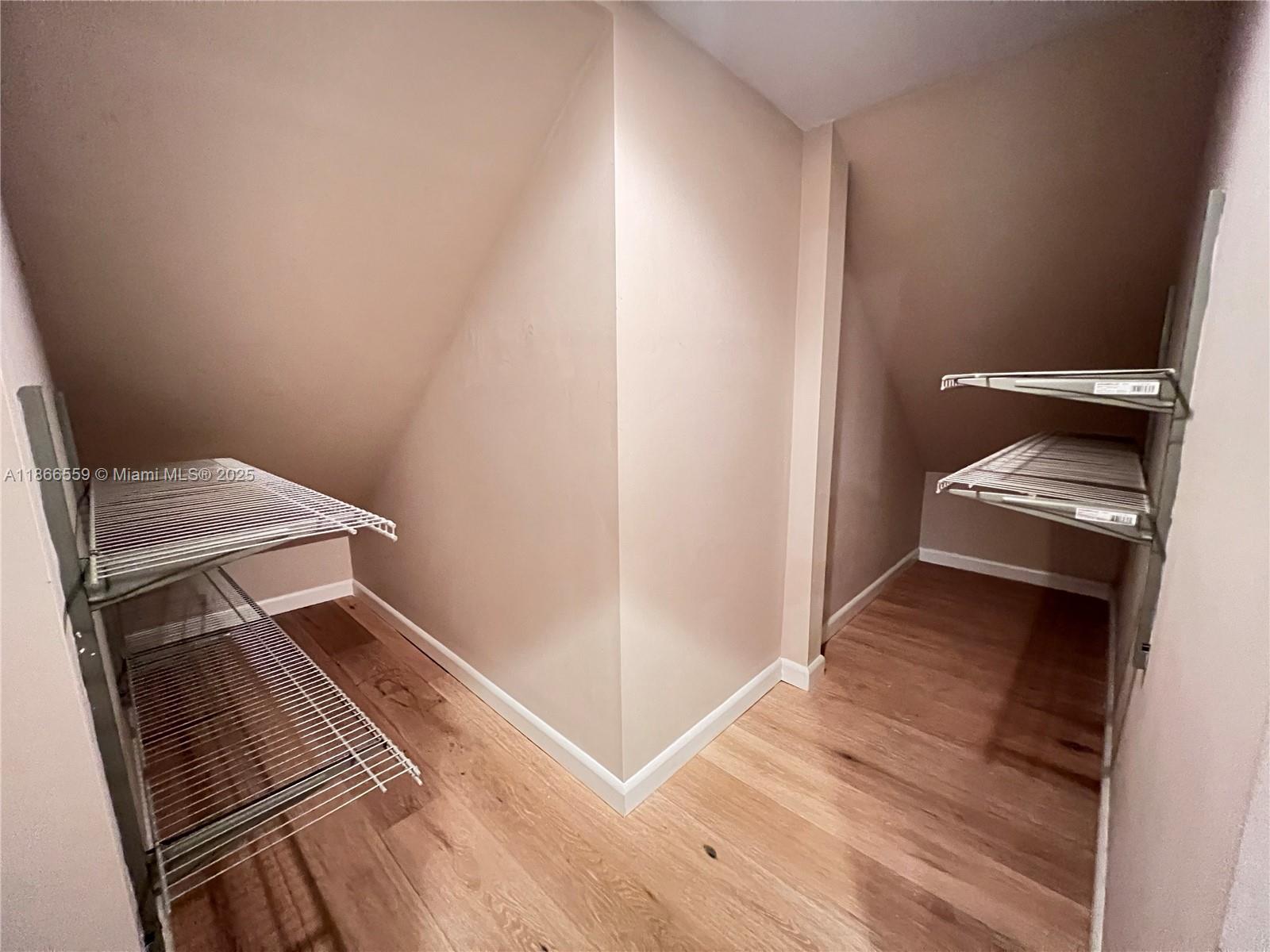 CUTLER CAY - Residential Lease