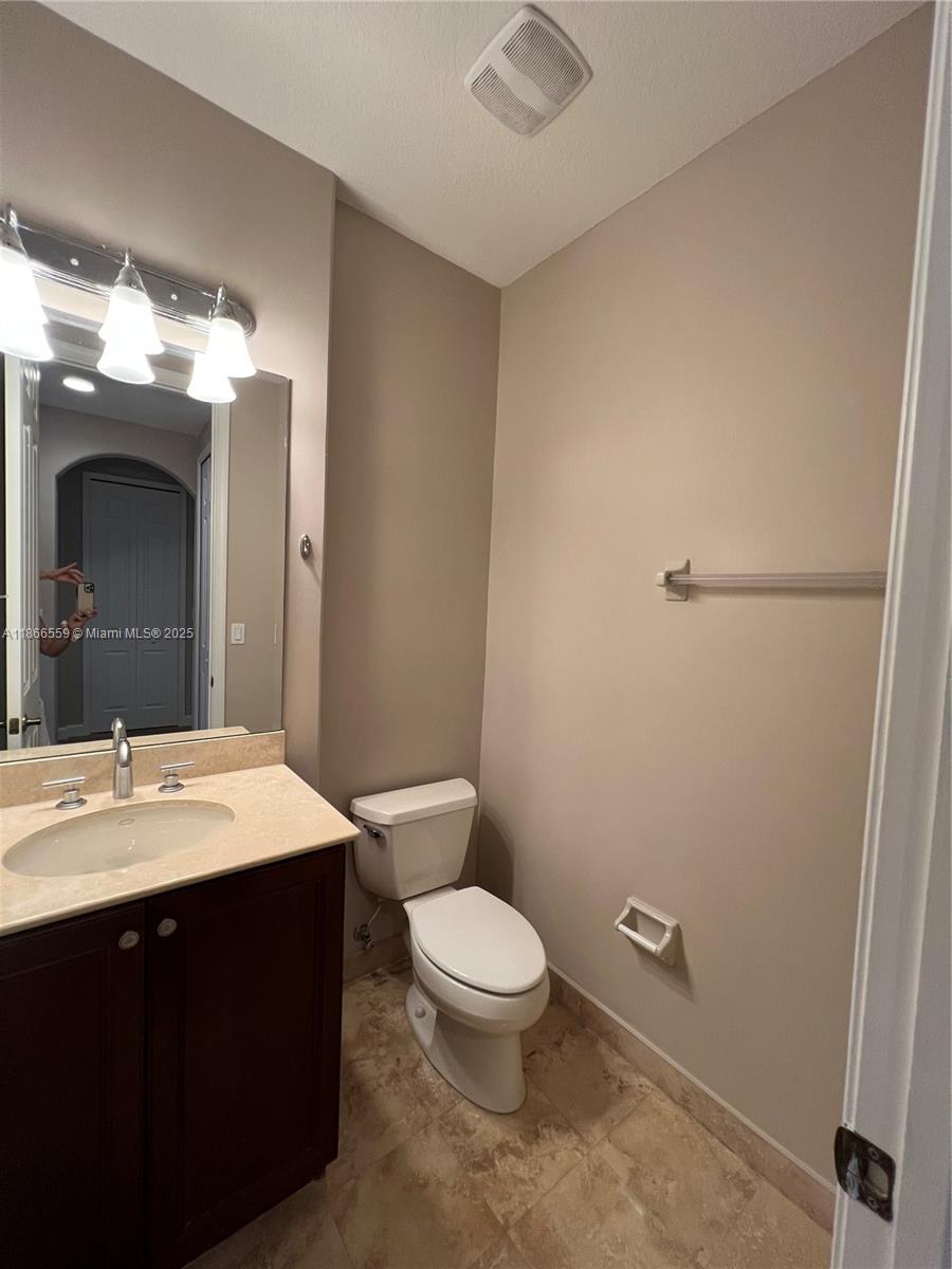 CUTLER CAY - Residential Lease