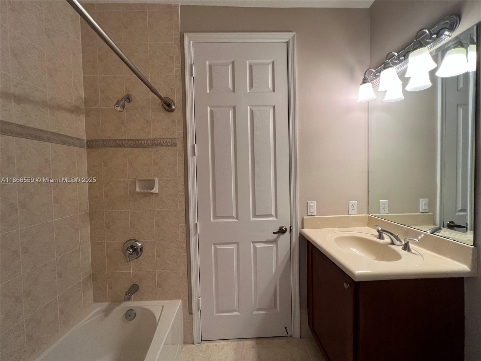 CUTLER CAY - Residential Lease