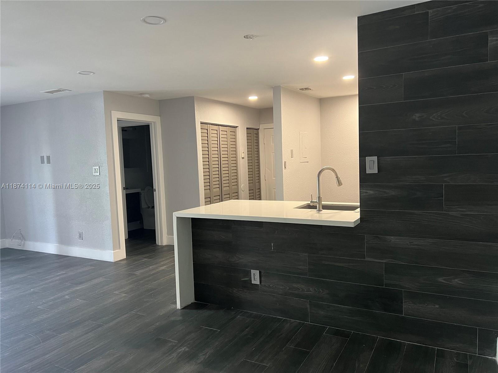 ATLANTIC SPRINGS CONDO - Residential Lease