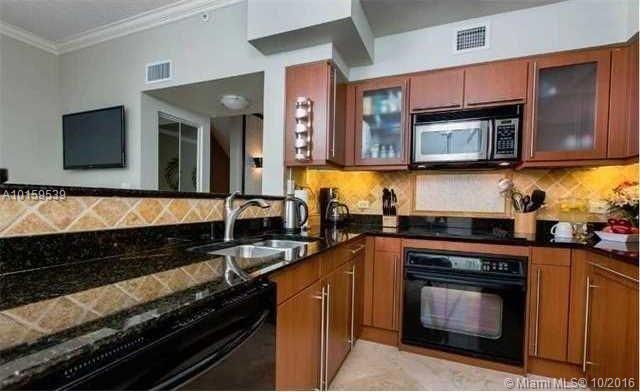2080 Ocean Drive Condo - Residential Lease