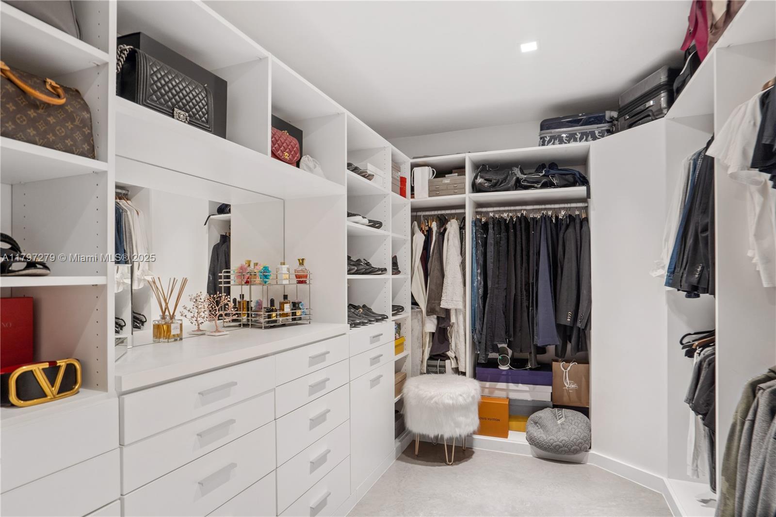 C GAB RIVIERA SEC PT 1 RE - Residential