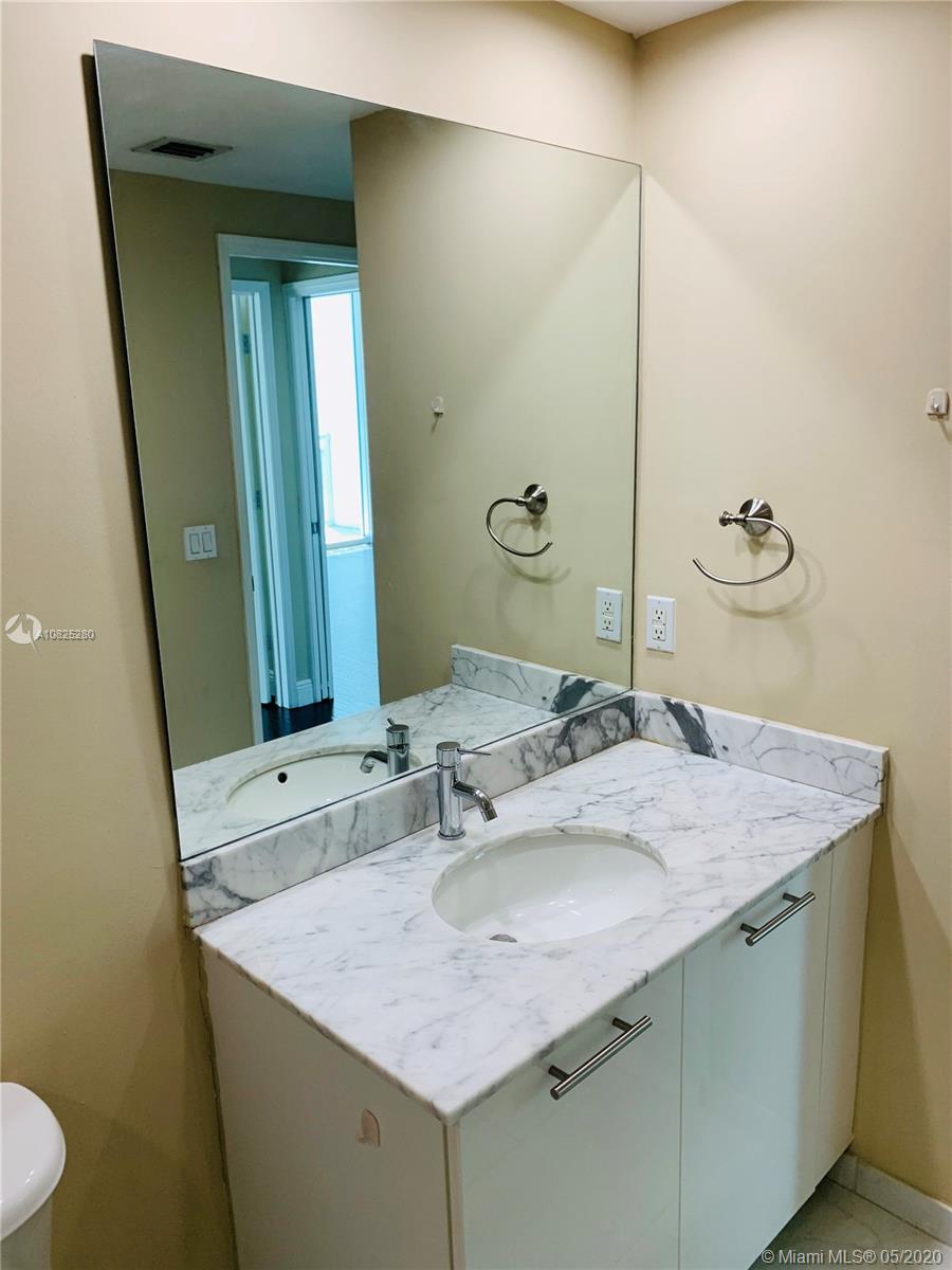 THE PLAZA 901 BRICKELL CON - Residential Lease