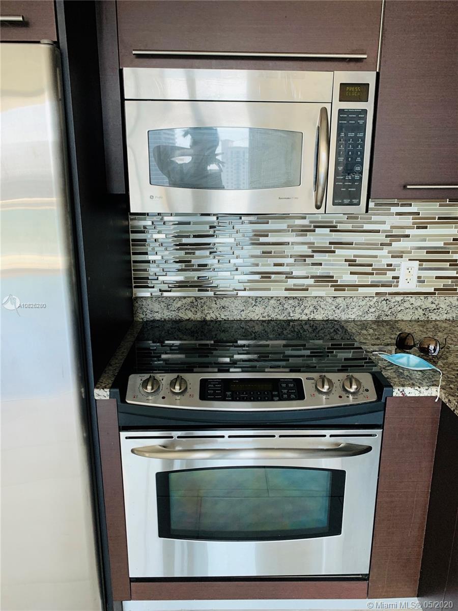 THE PLAZA 901 BRICKELL CON - Residential Lease