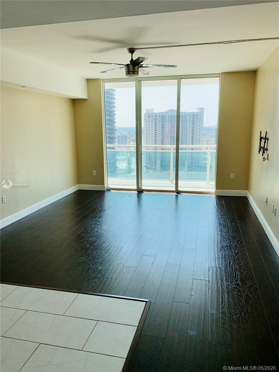 THE PLAZA 901 BRICKELL CON - Residential Lease