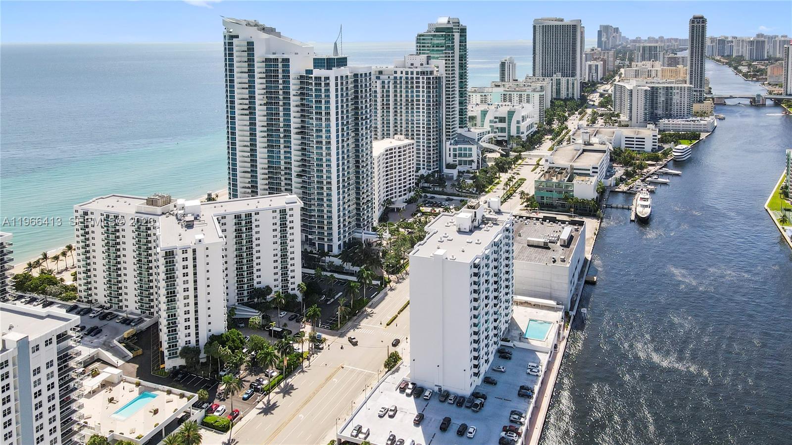 RESIDENCES ON HOLLYWOOD B - Residential