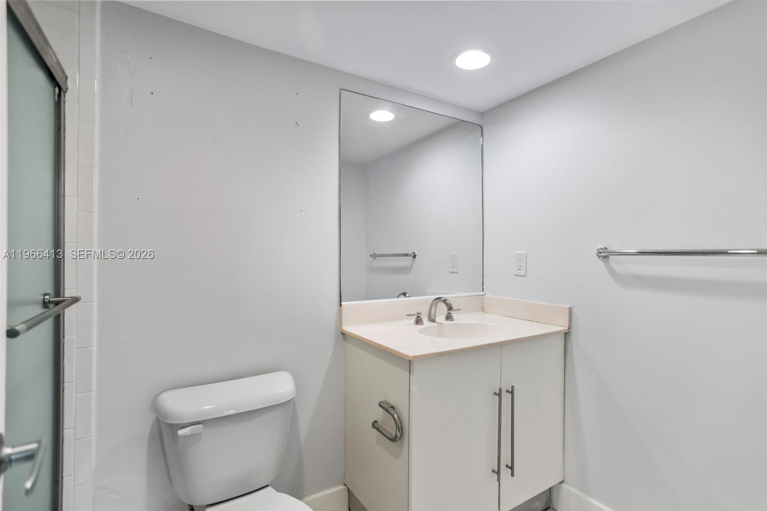 RESIDENCES ON HOLLYWOOD B - Residential