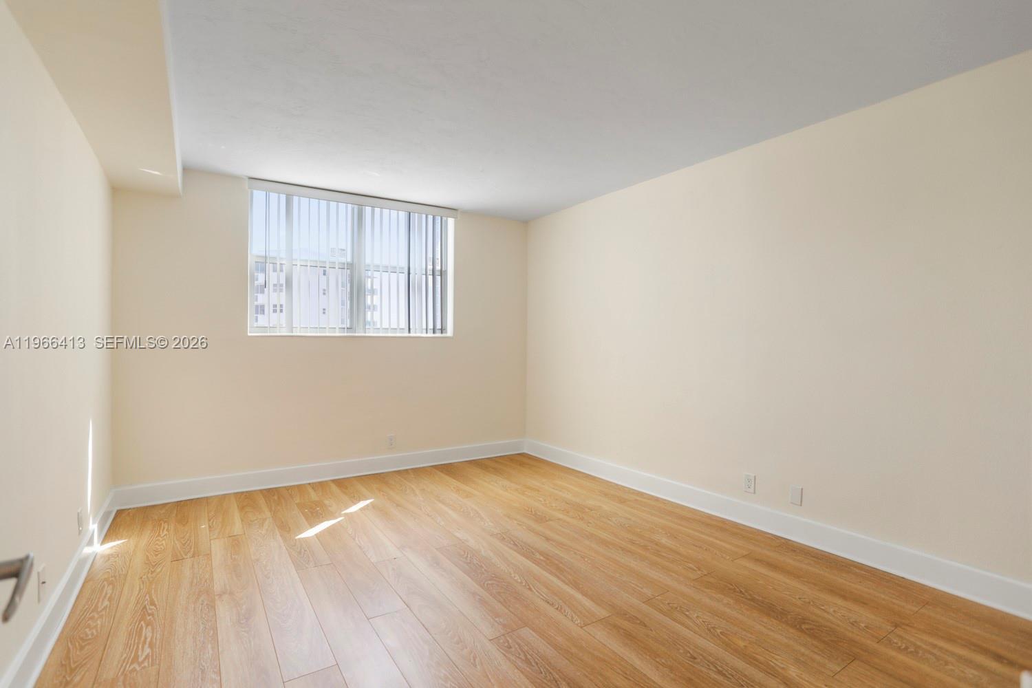 RESIDENCES ON HOLLYWOOD B - Residential