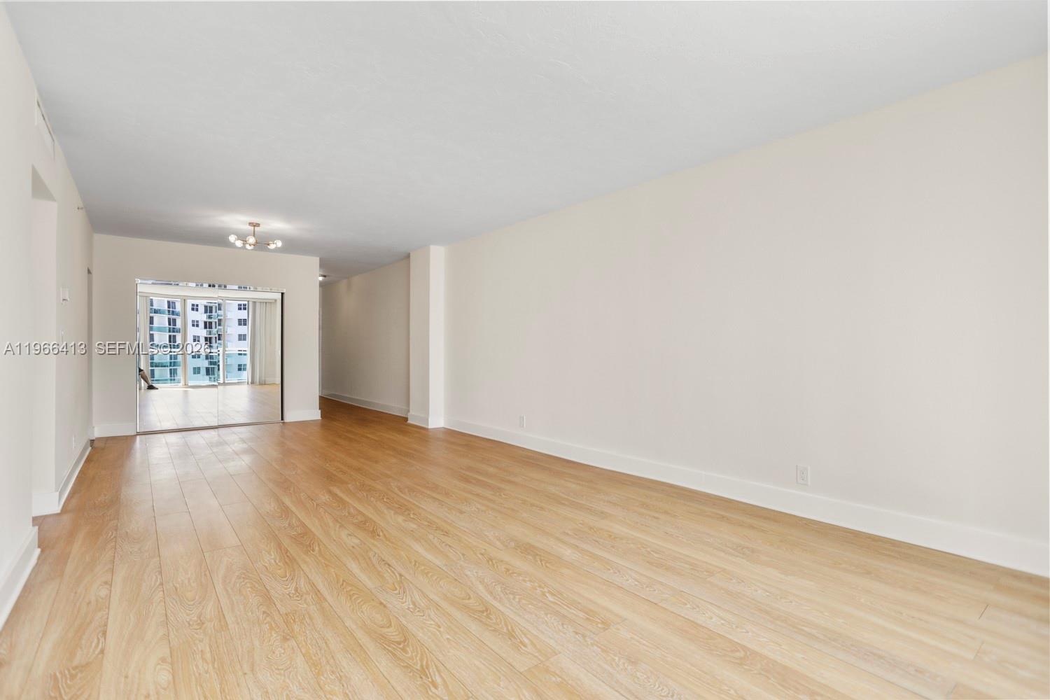 RESIDENCES ON HOLLYWOOD B - Residential