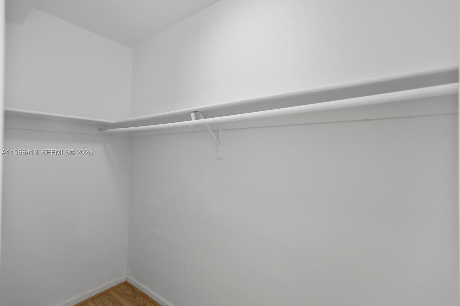 RESIDENCES ON HOLLYWOOD B - Residential