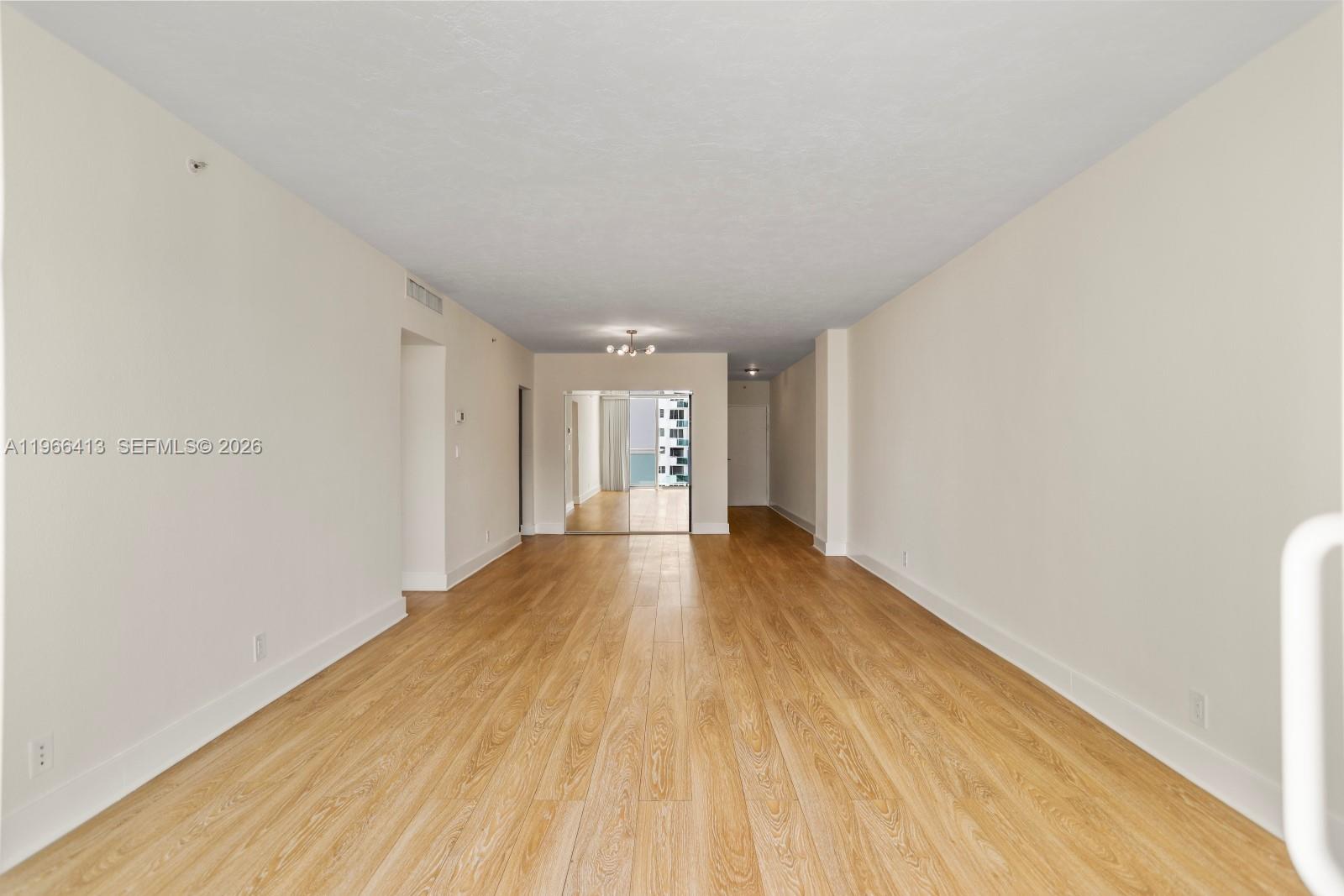 RESIDENCES ON HOLLYWOOD B - Residential