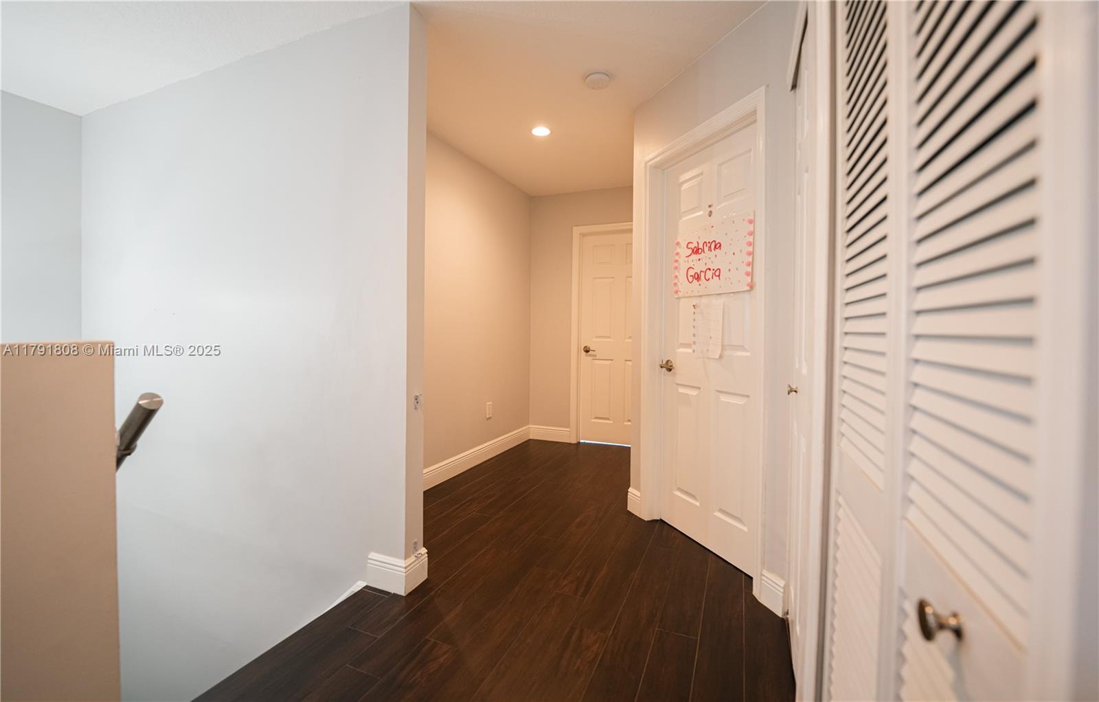 CRISTAL VILLAS CONDO - Residential
