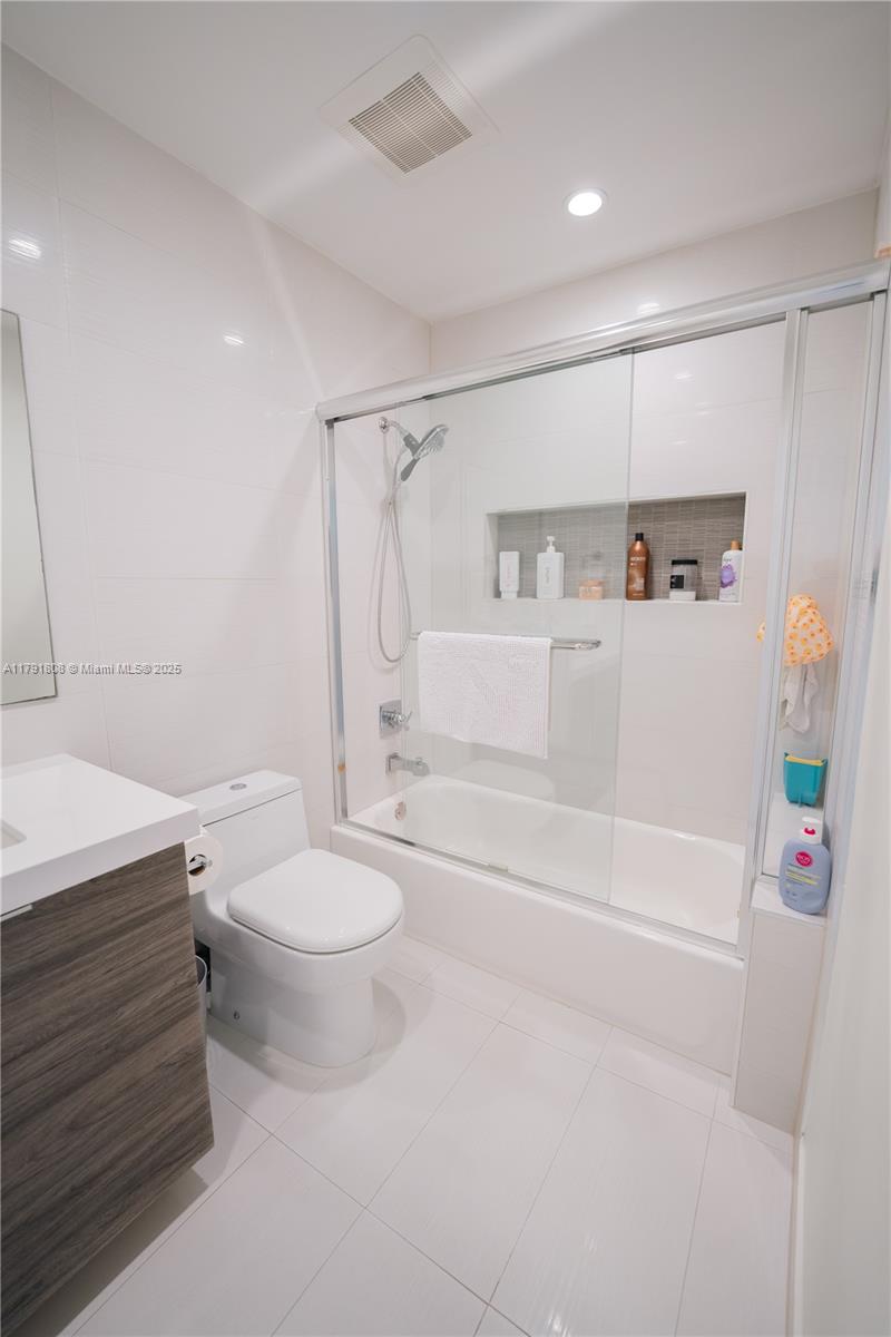CRISTAL VILLAS CONDO - Residential