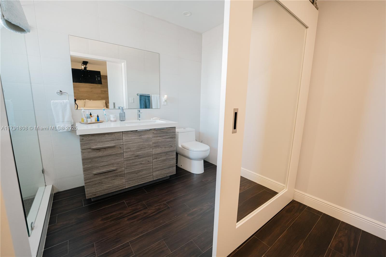 CRISTAL VILLAS CONDO - Residential