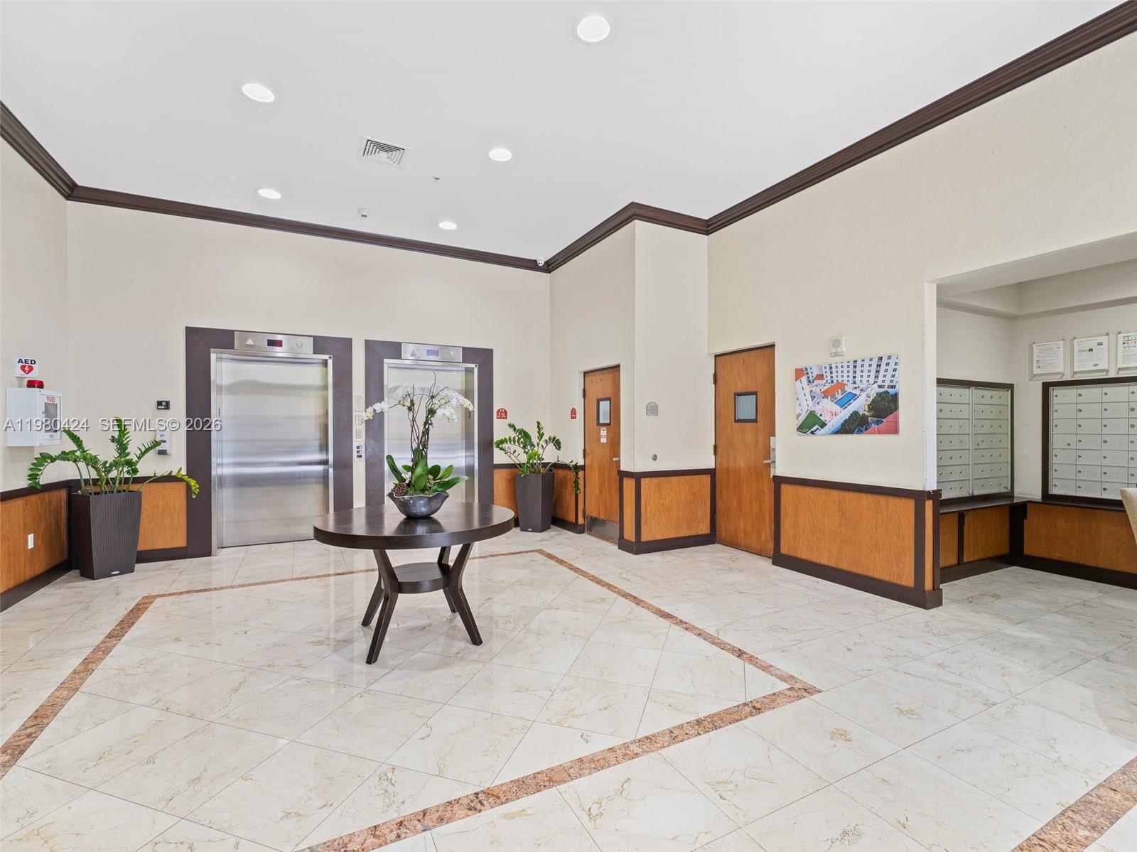 THE MINORCA CONDO - Residential