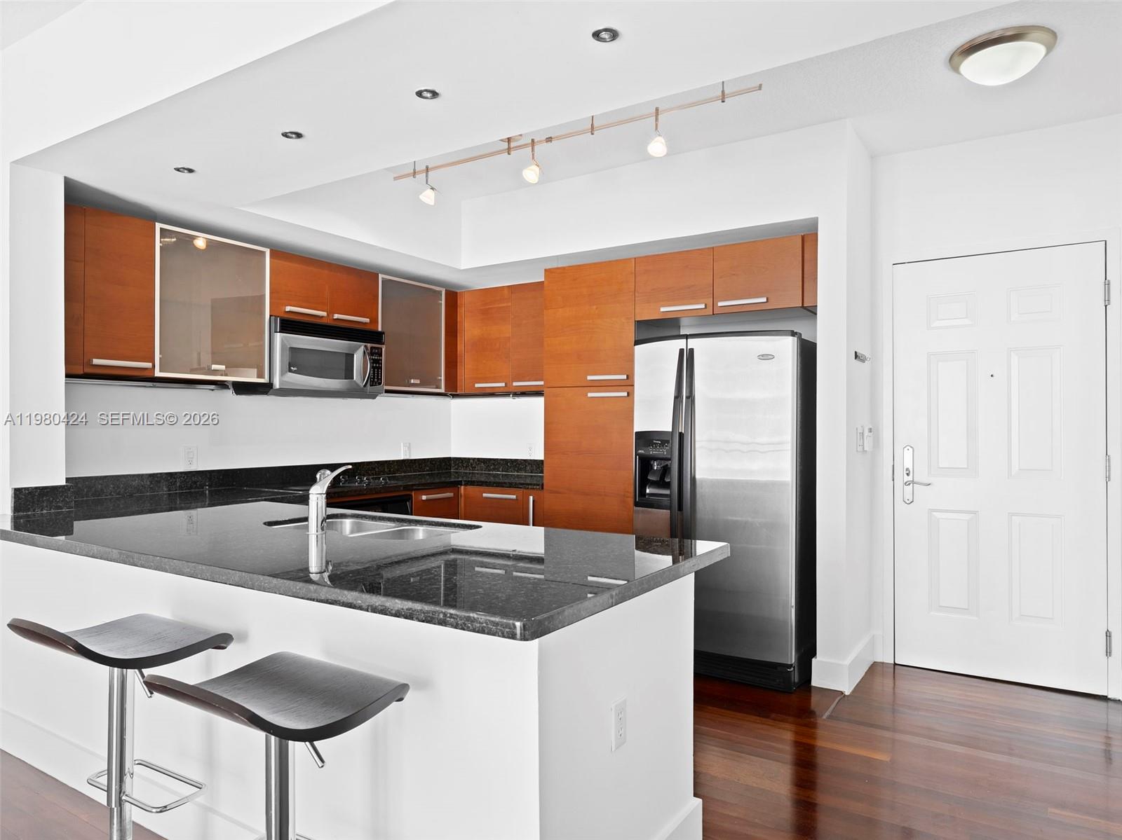 THE MINORCA CONDO - Residential