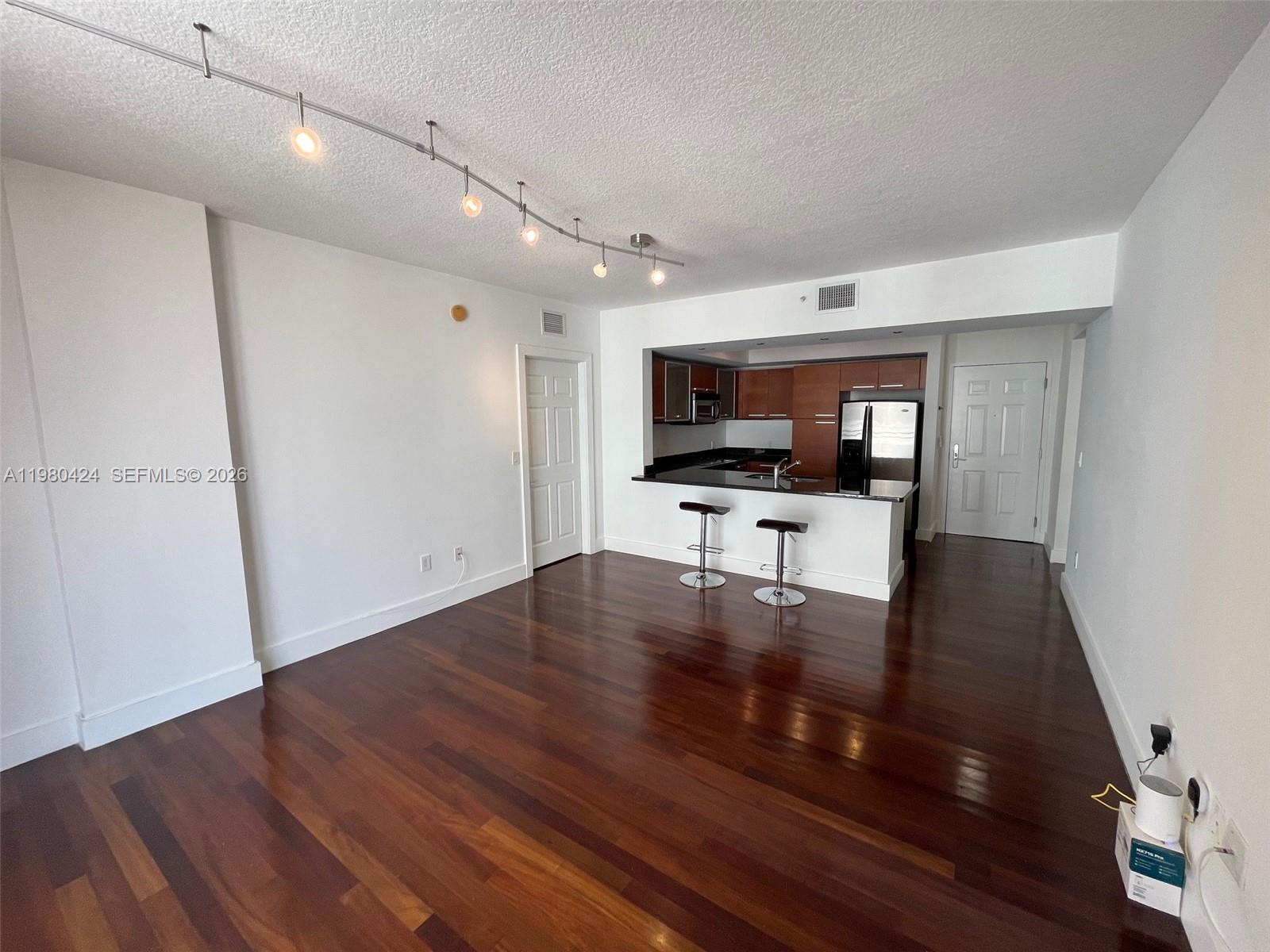 THE MINORCA CONDO - Residential