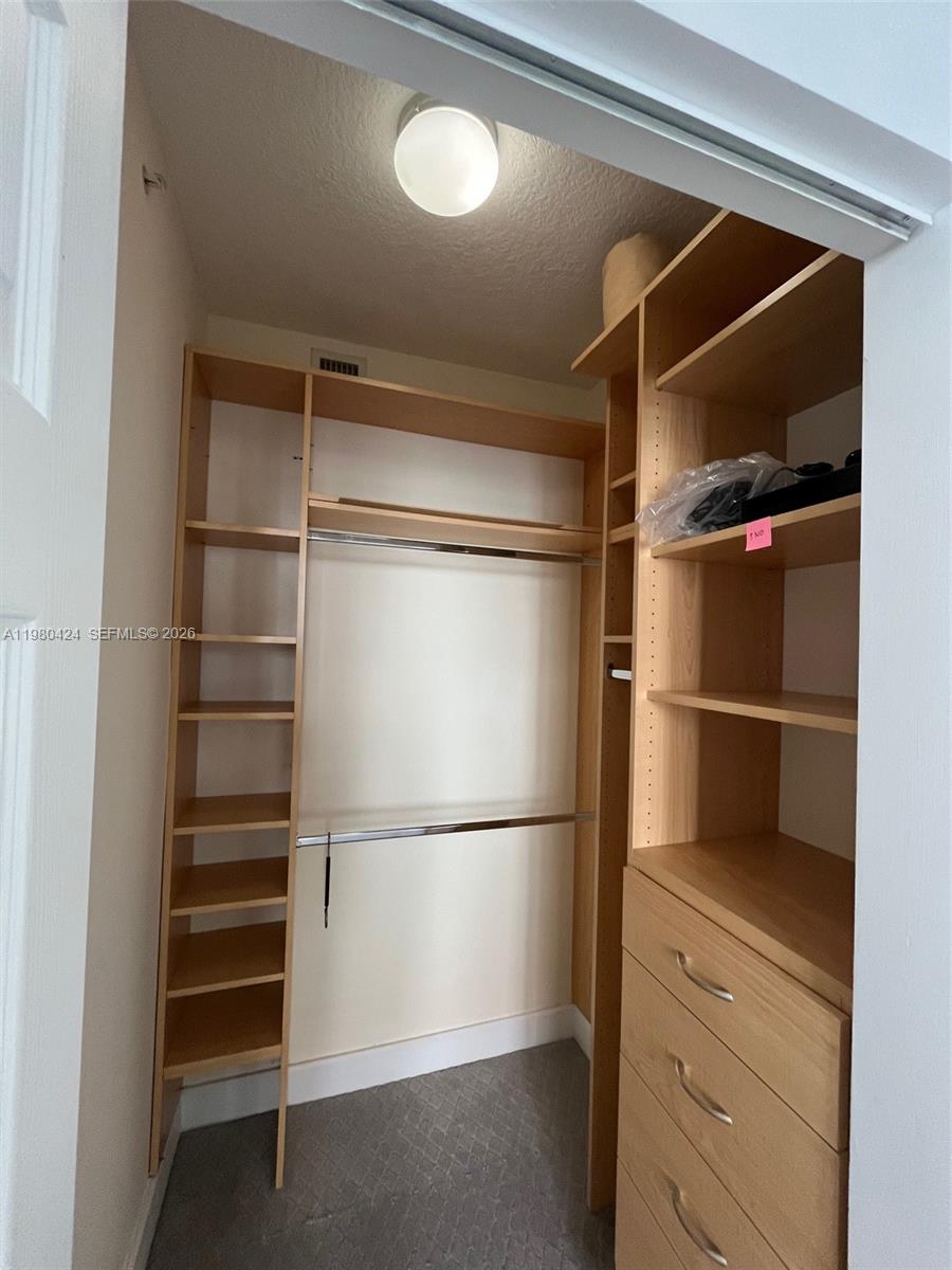 THE MINORCA CONDO - Residential