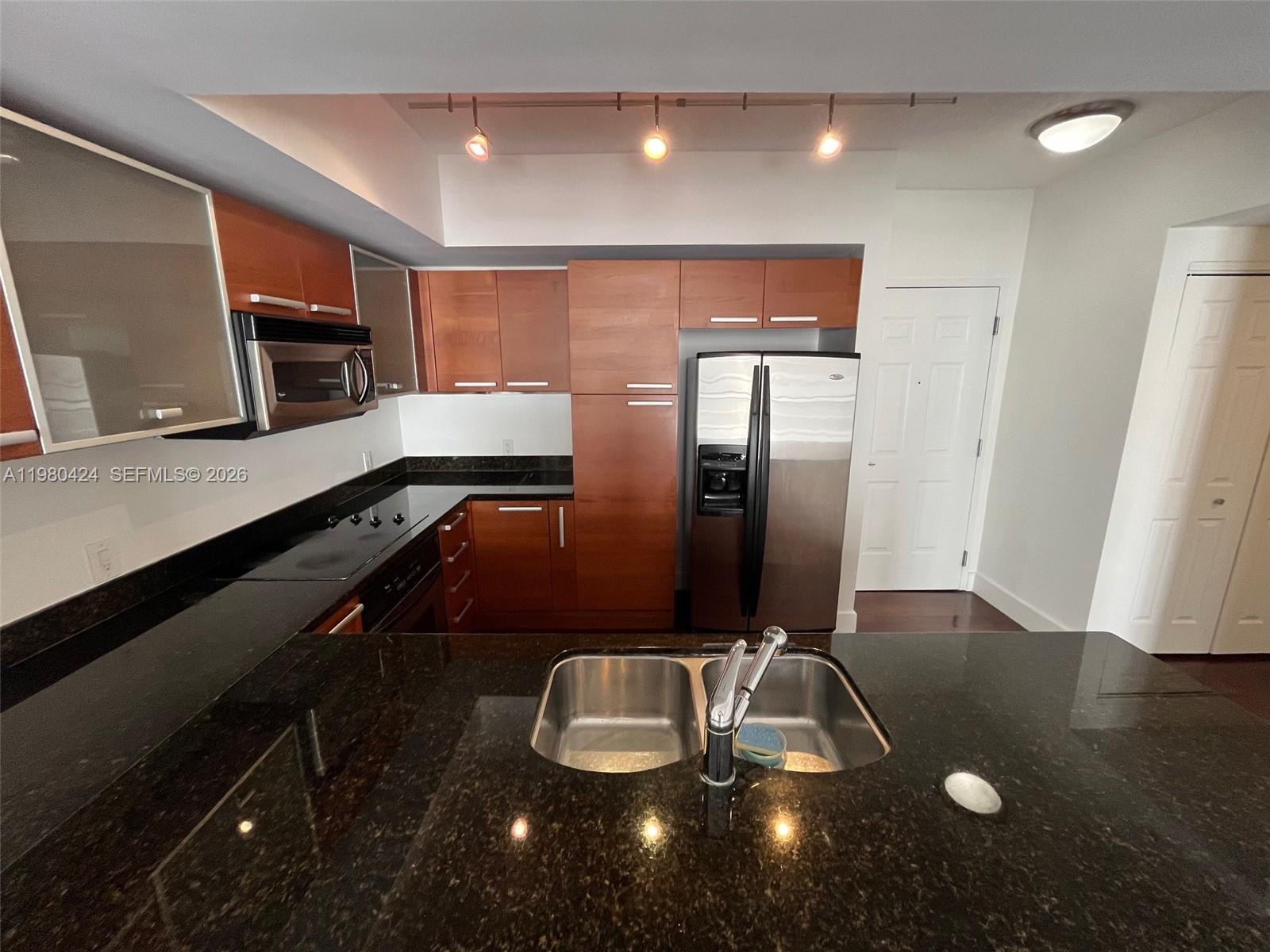 THE MINORCA CONDO - Residential