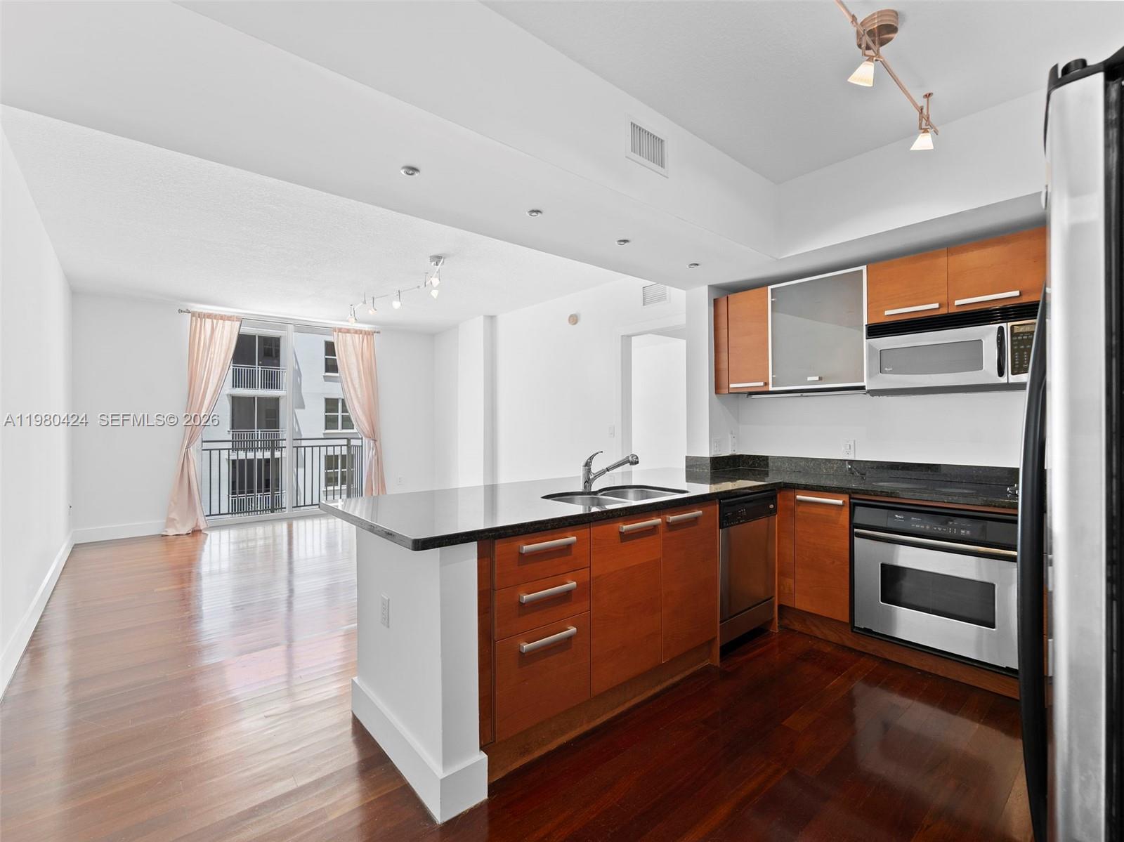 2030 S Douglas Rd 610