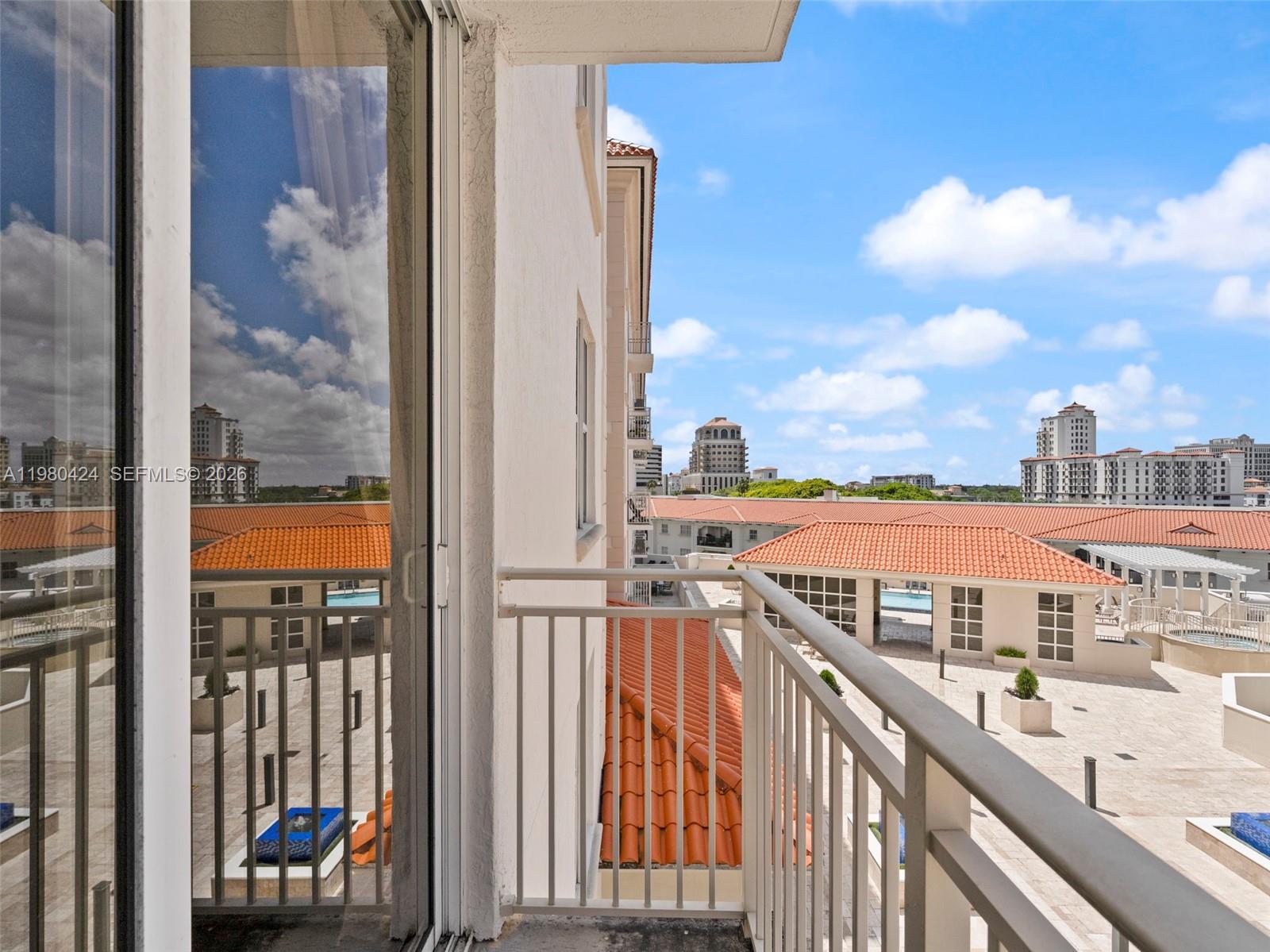 THE MINORCA CONDO - Residential