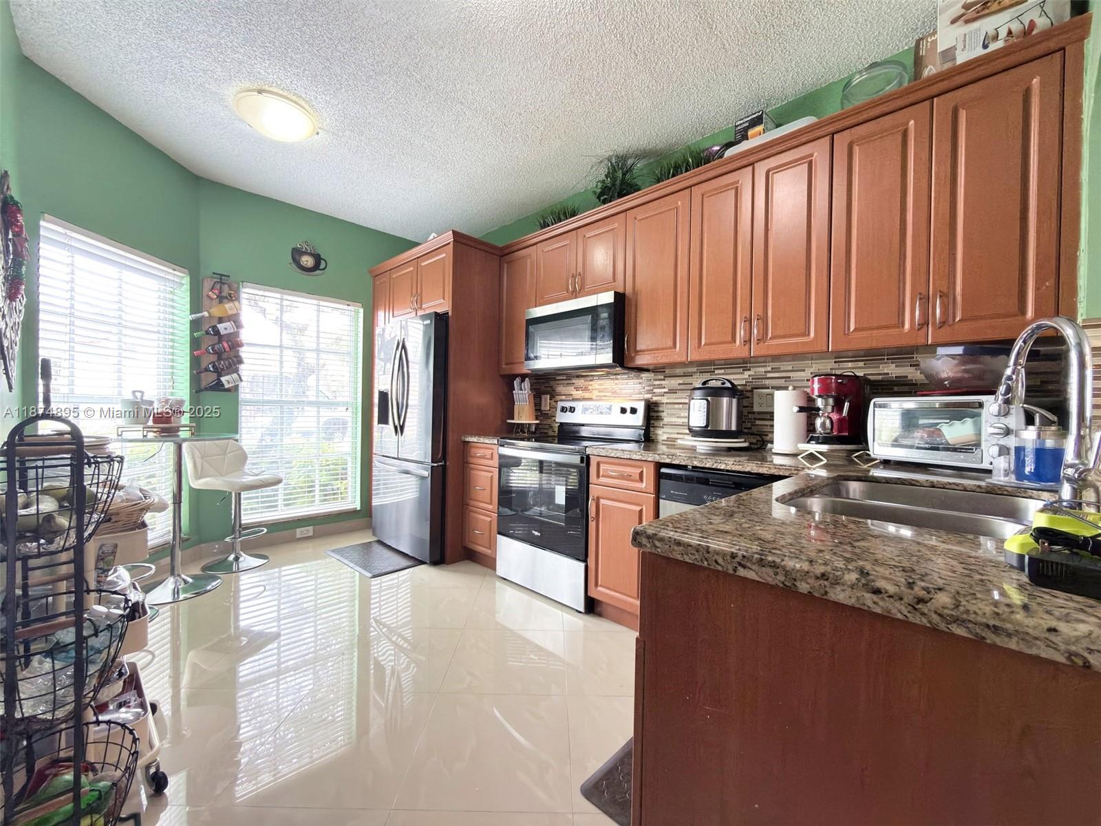 SIENNA VILLAS CONDO - Residential