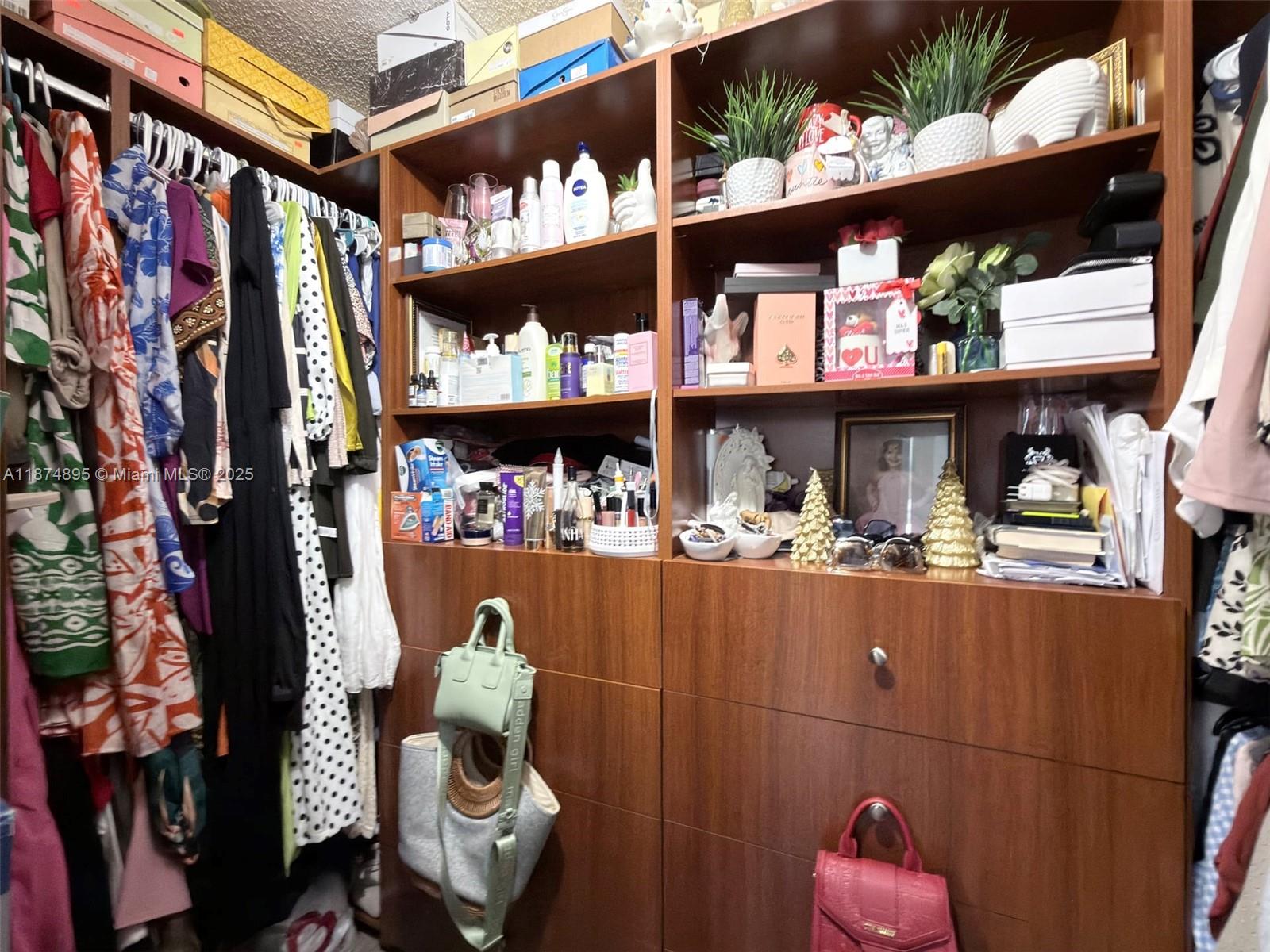 SIENNA VILLAS CONDO - Residential