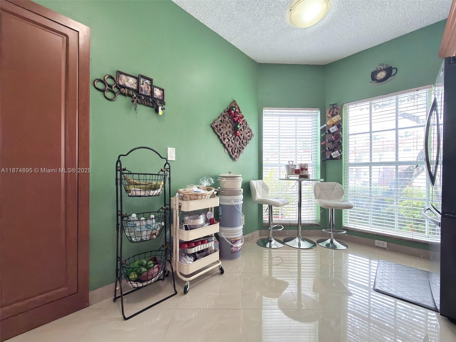 SIENNA VILLAS CONDO - Residential