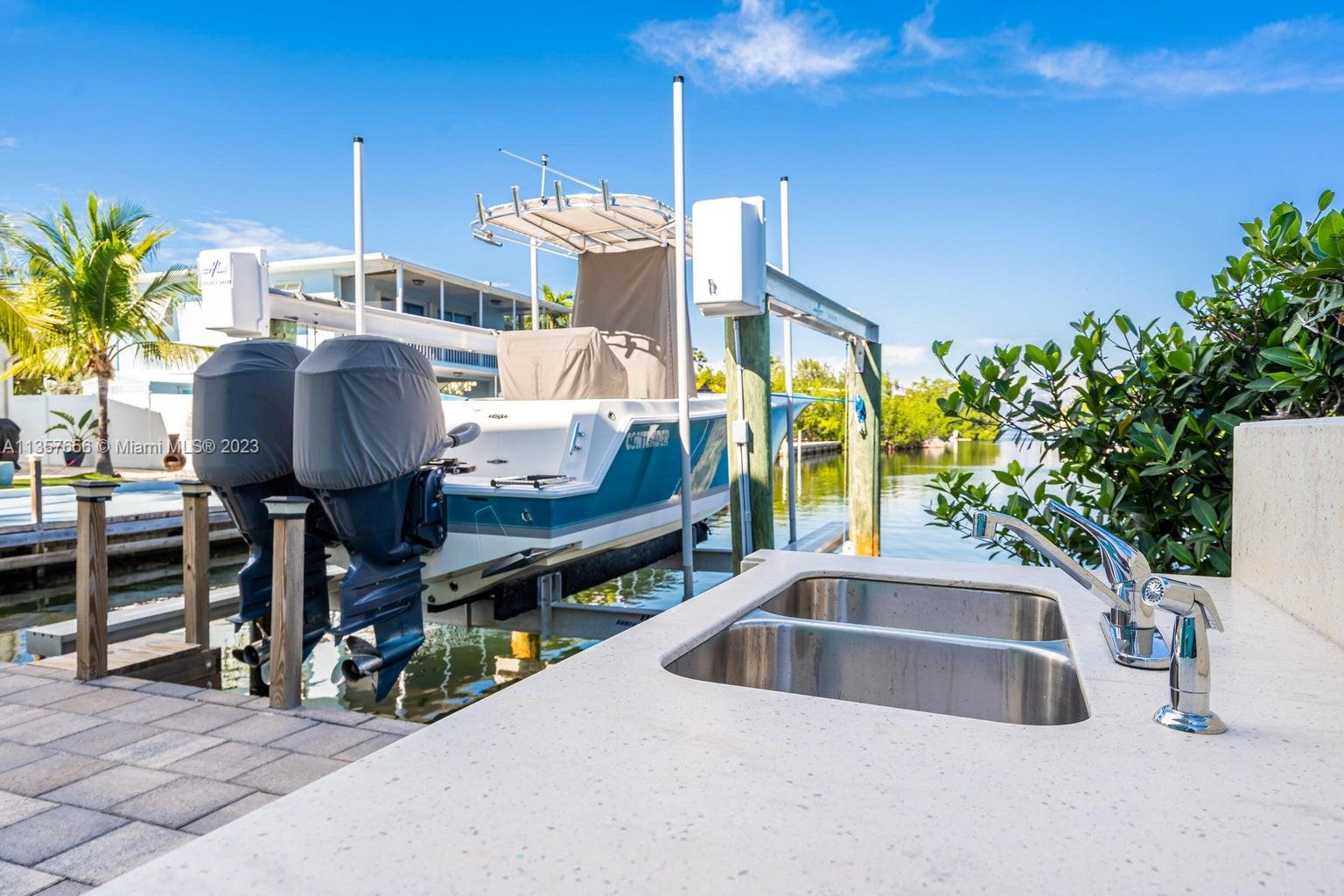 Photo 5 of 51 of 34 Gasparilla Dr house