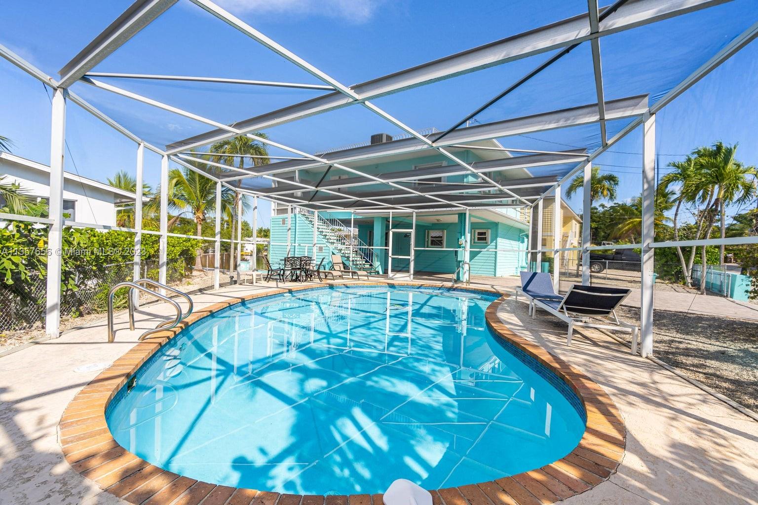 Photo 2 of 51 of 34 Gasparilla Dr house