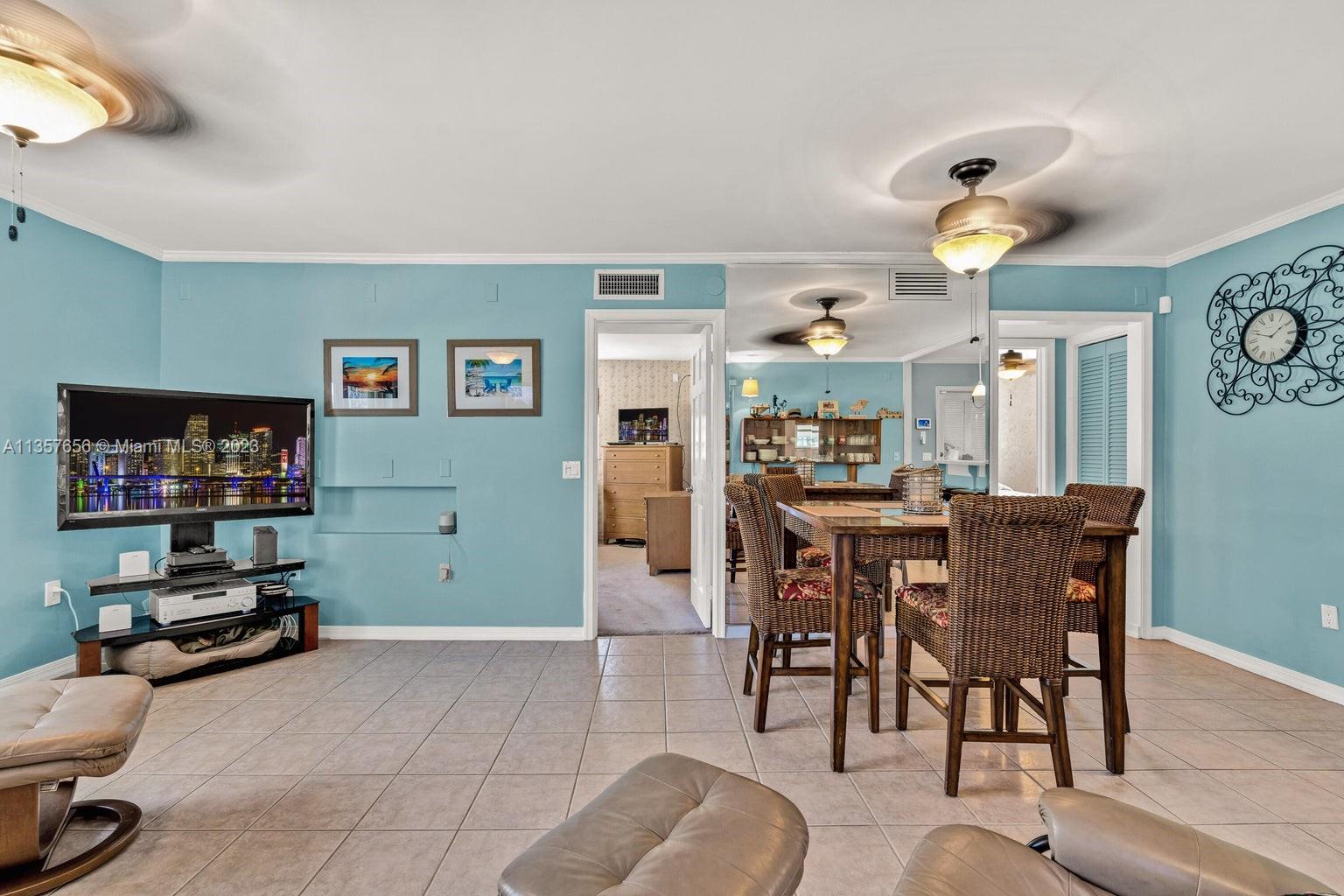 Photo 9 of 51 of 34 Gasparilla Dr house