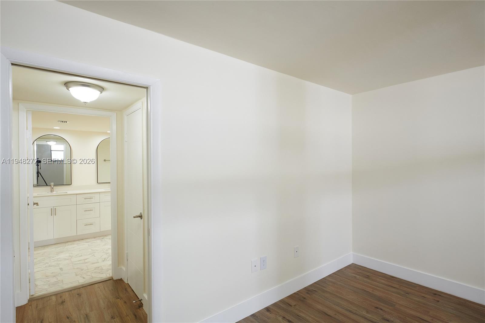 THE SURF CONDO - Residential