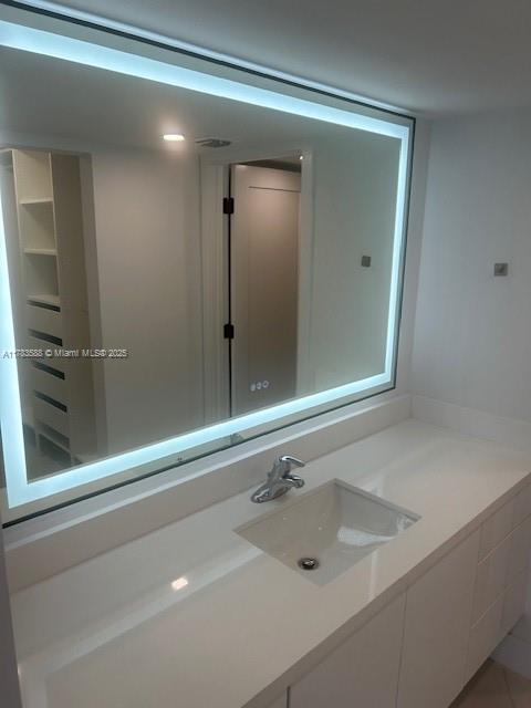 55 Ocean Lane Dr 3034