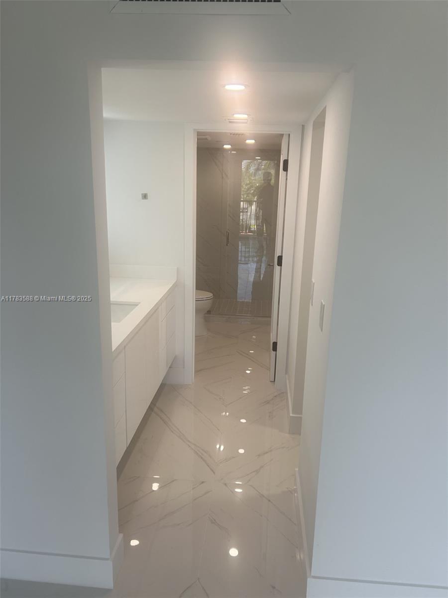55 Ocean Lane Dr 3034