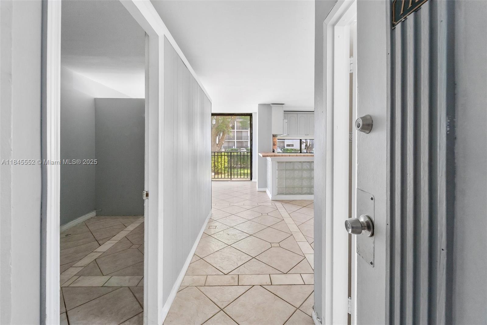 PLAZA OF AMERICAS CONDO P - Residential