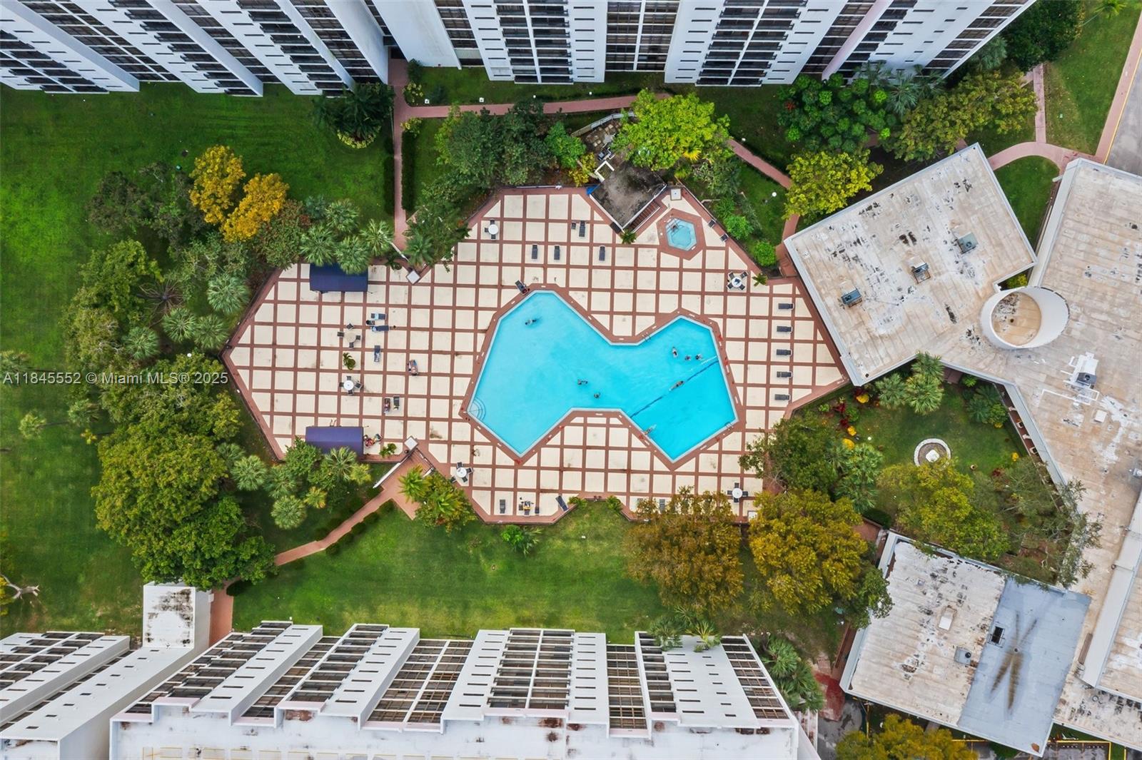 PLAZA OF AMERICAS CONDO P - Residential