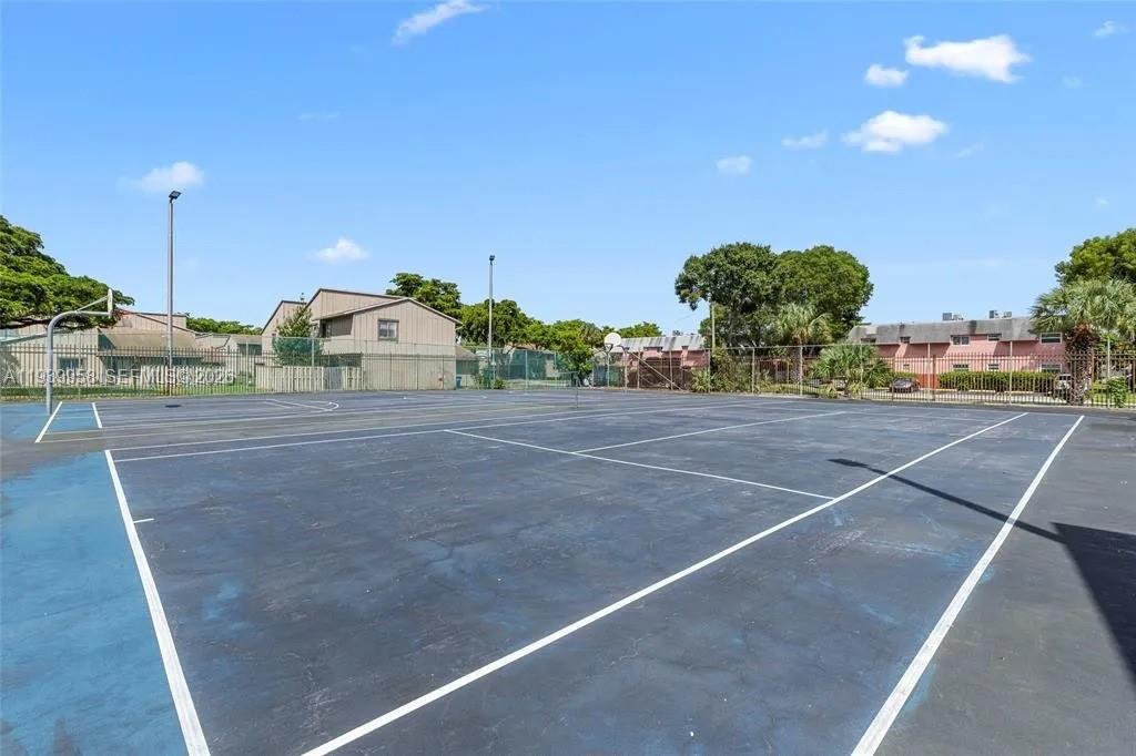 HABITAT II CONDO - Residential