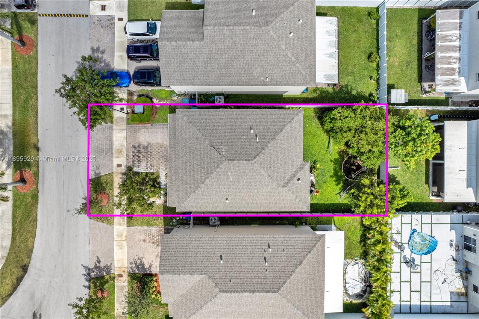 ROYAL HOMES WEST - Residential